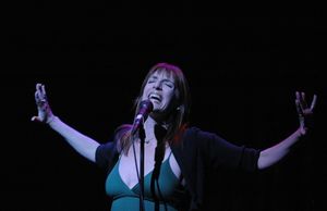 Julia Murney Photo