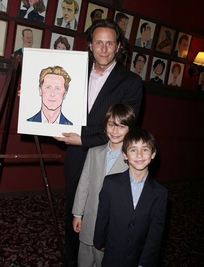 Photos: THE PHILANTHROPIST Star Steven Weber Joins Sardi's Wall Of Fame — photo 23 of 25