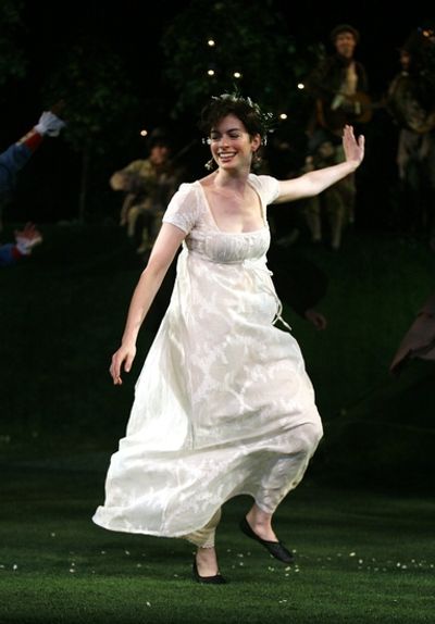 Anne Hathaway Photo