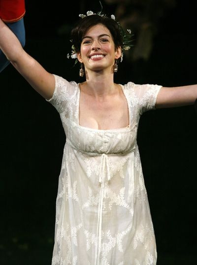 Anne Hathaway Photo