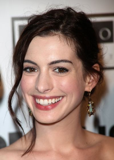 Anne Hathaway Photo
