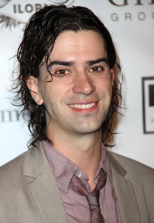 Hamish Linklater @ BroadwayWorld Hamish Linklater Photo