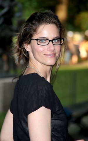 Amanda Peet @ BroadwayWorld Amanda Peet Photo