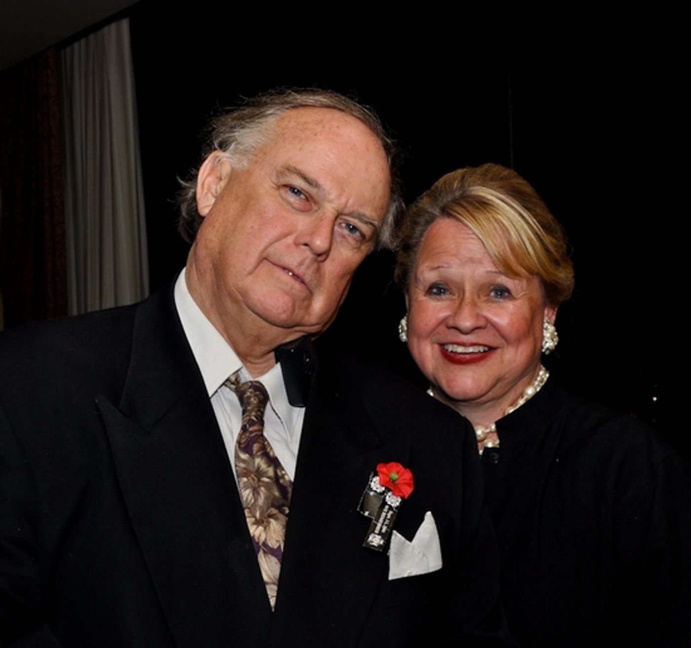 Photo Flash: Laura Bell Bundy Gets A Surprise On LEGALLY BLONDE Tour! Photo Flash: Laura Bell Bundy Gets A Surprise On LEGALLY BLONDE Tour! Image