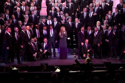 Jennifer Holliday sings with GMCLA Photo
