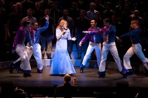 Jennifer Holliday with dancers from GMCLA @ BroadwayWorld Jennifer Holliday with dancers from GMCLA Photo