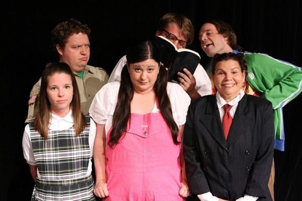 Alexis Kinney, Katie Nestor, Emily Berry. back row, Mike Dowdy, Nicholas Kelly, Aaron Photo