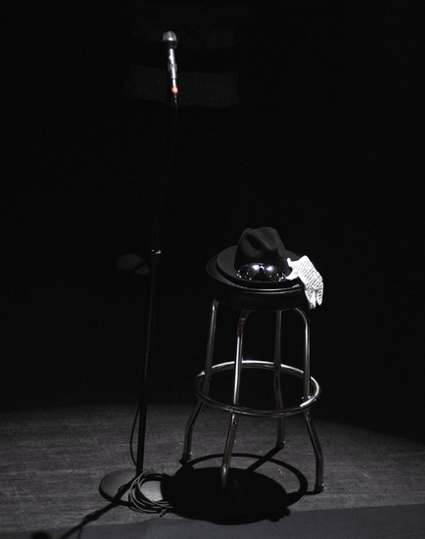 Photo Coverage: Public Memorial for Michael Jackson at the Apollo Theater  Image