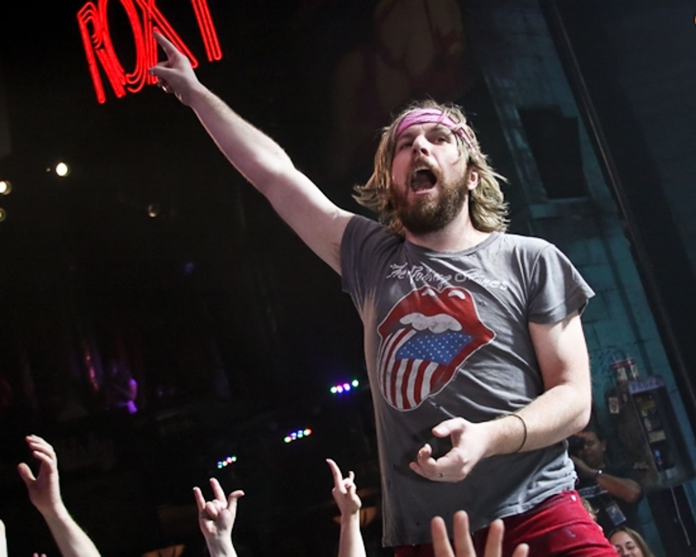 Photo Coverage: ROCK OF AGES Breaks Guinness World Record for Largest Air Guitar Ensemble!  Image