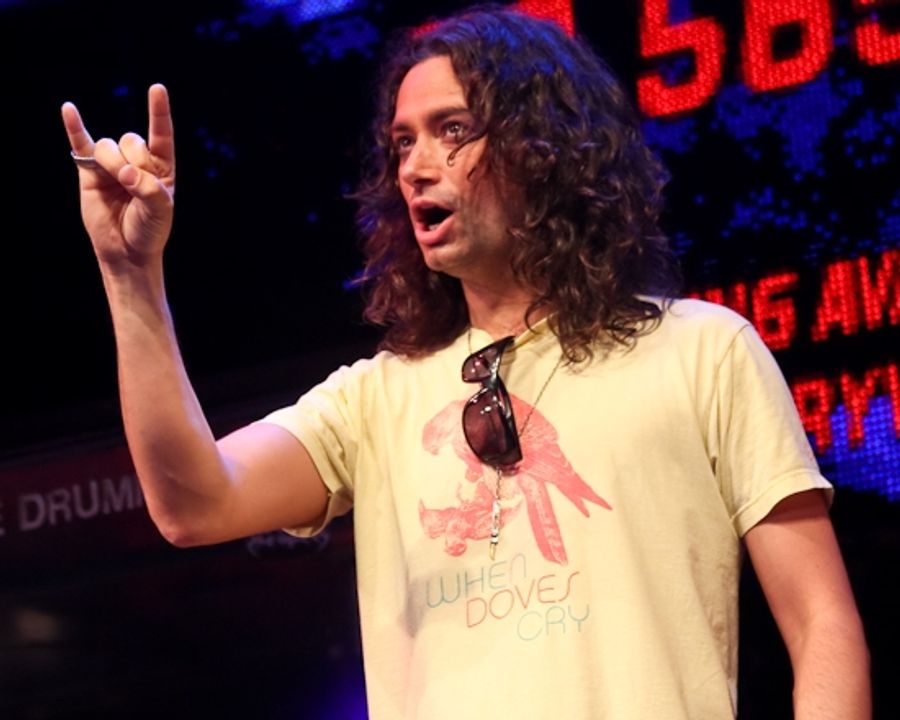Photo Coverage: ROCK OF AGES Breaks Guinness World Record for Largest Air Guitar Ensemble! Image