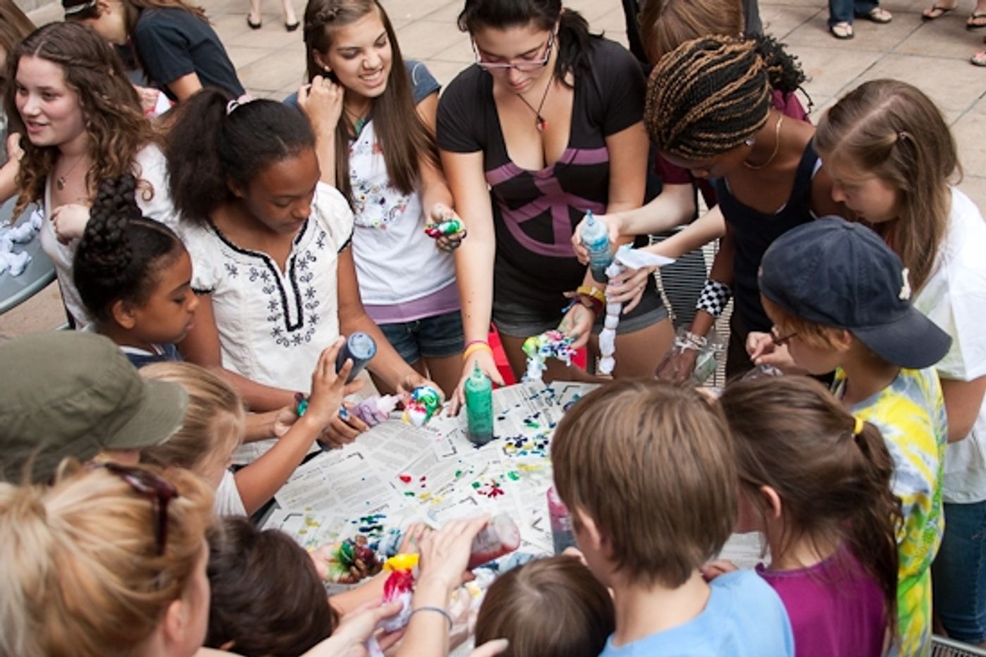 Photo Coverage: HAIR Cast Joins 'Broadway Kids Care' To Tie-Dye For Charity Photo Coverage: HAIR Cast Joins 'Broadway Kids Care' To Tie-Dye For Charity Image