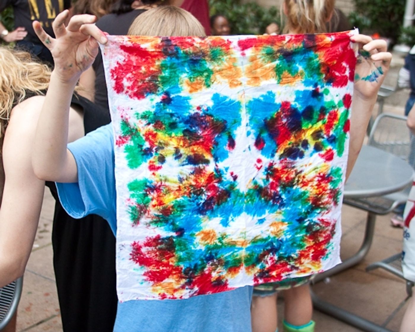 Photo Coverage: HAIR Cast Joins 'Broadway Kids Care' To Tie-Dye For Charity Photo Coverage: HAIR Cast Joins 'Broadway Kids Care' To Tie-Dye For Charity Image