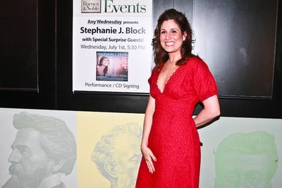 Stephanie J. Block Photo