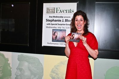 Stephanie J. Block Photo