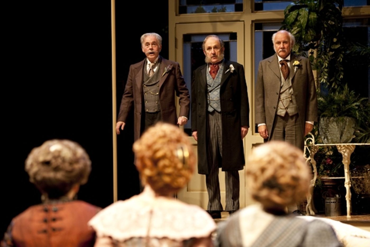 Photo Flash: WHEN WE ARE MARRIED Reunites Three Generations Of Guthrie Actors 7/10 Thru 8/30  Image