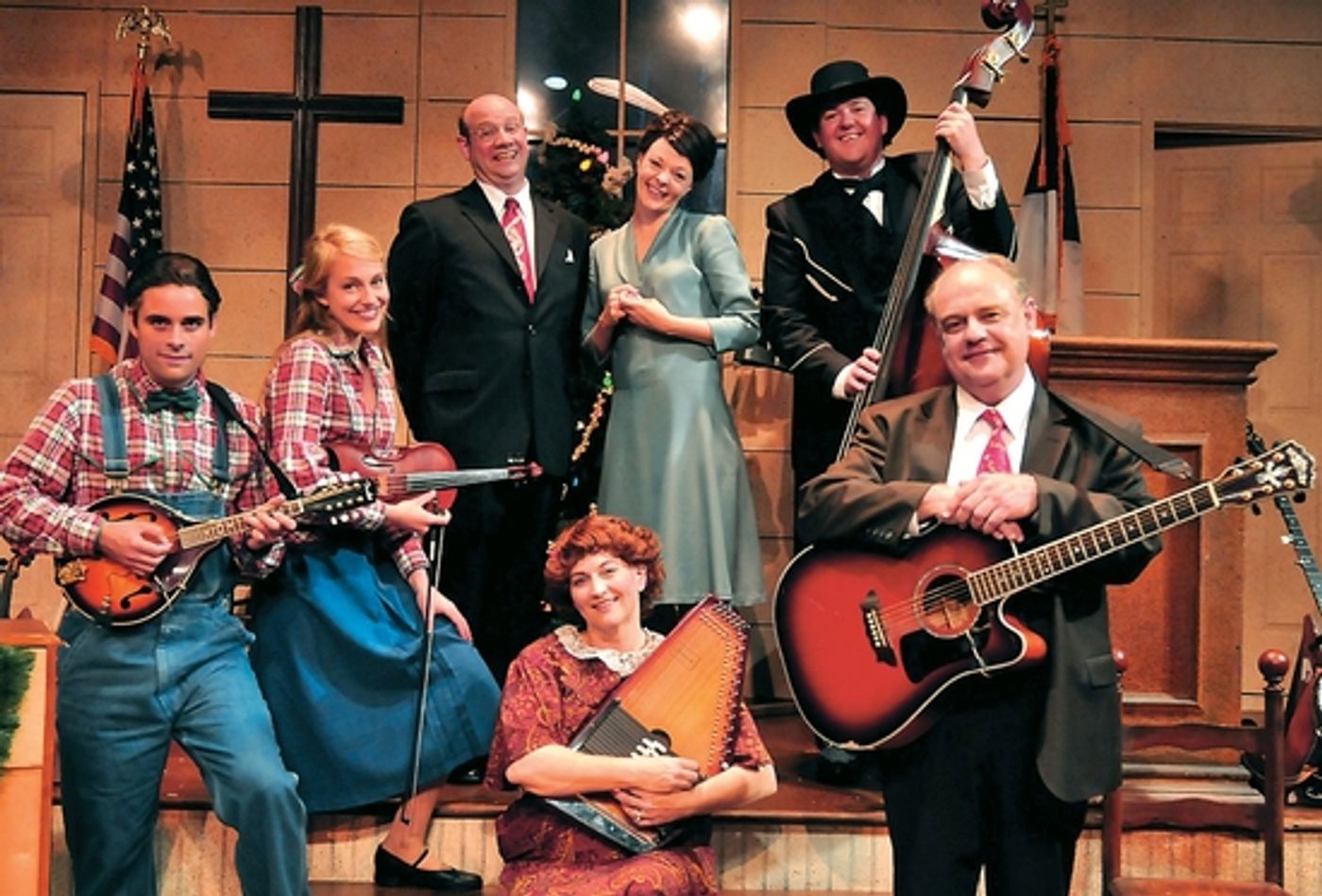 Photo Flash: Christmas Continues In July With SANDERS FAMILY CHRISTMAS Running Thru 8/22  Image