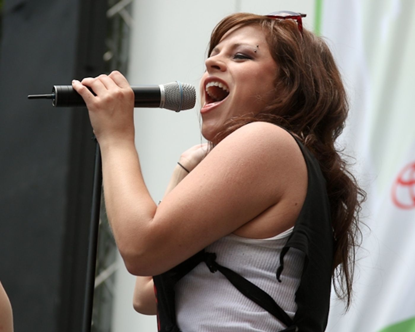 Photo Coverage: '106.7 Lite Fm Presents BROADWAY IN BRYANT PARK 2009' Begins Performances!  Image