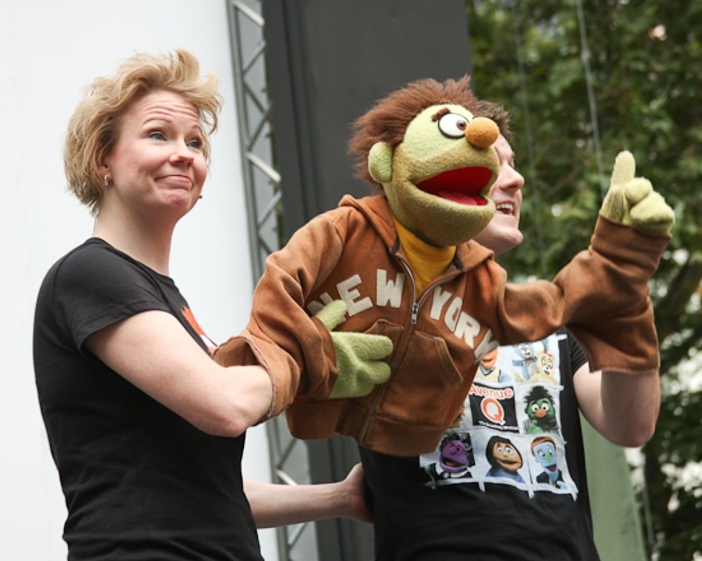 Photo Coverage: '106.7 Lite Fm Presents BROADWAY IN BRYANT PARK 2009' Begins Performances!  Image