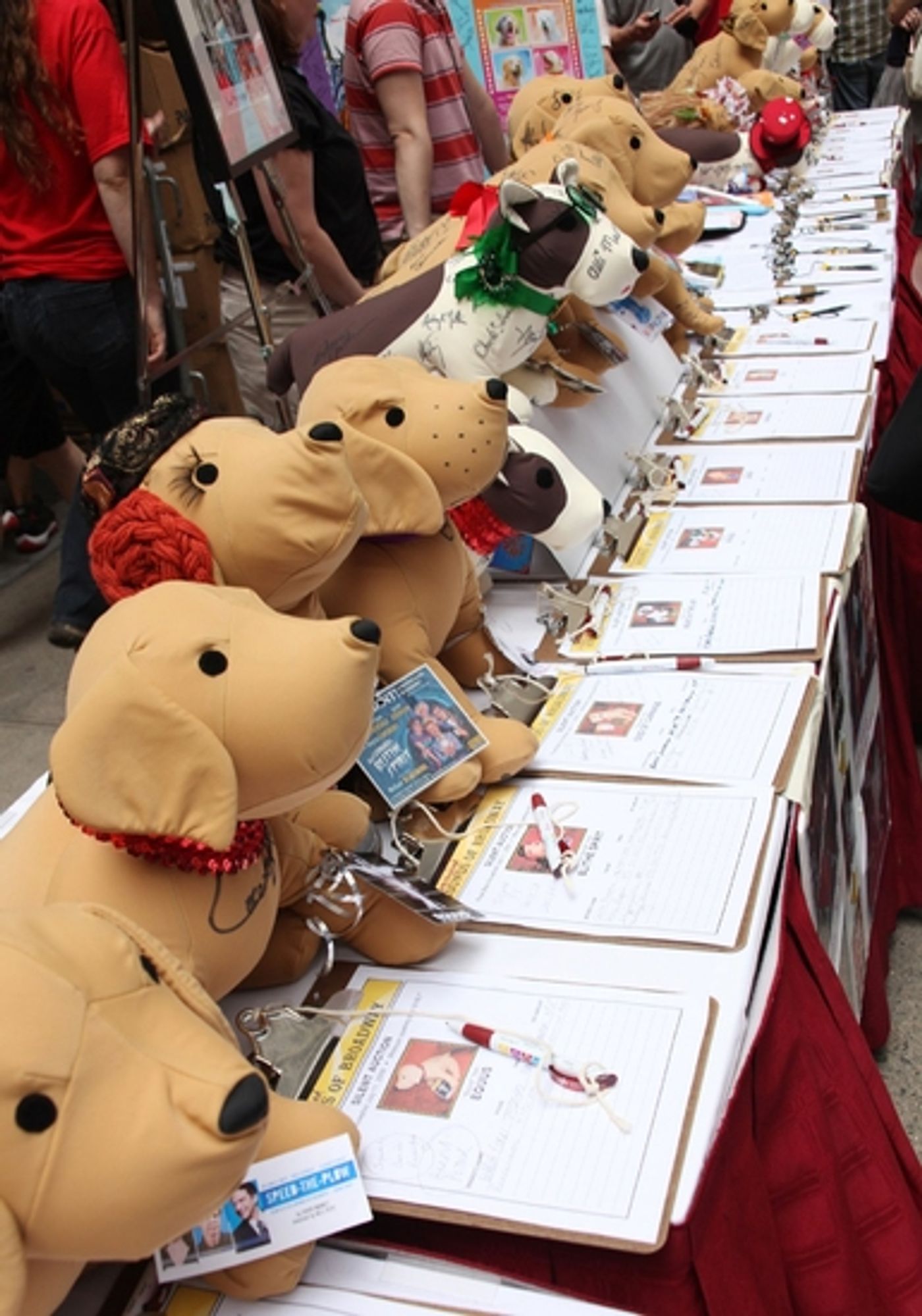 Photo Coverage: 'BROADWAY BARKS 11' In Shubert Alley  Image