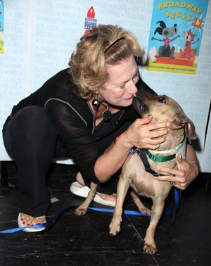 Jayne Atkinson Photo