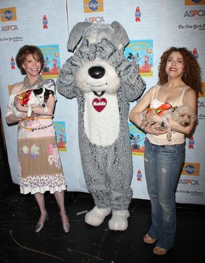 Mary Tyler Moore, a Barks buddy and Bernadette Peters Photo