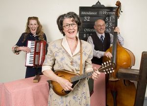 Candace Vance, Theresa Holmes and Edd Key @ BroadwayWorld Candace Vance, Theresa Holmes and Edd Key Photo