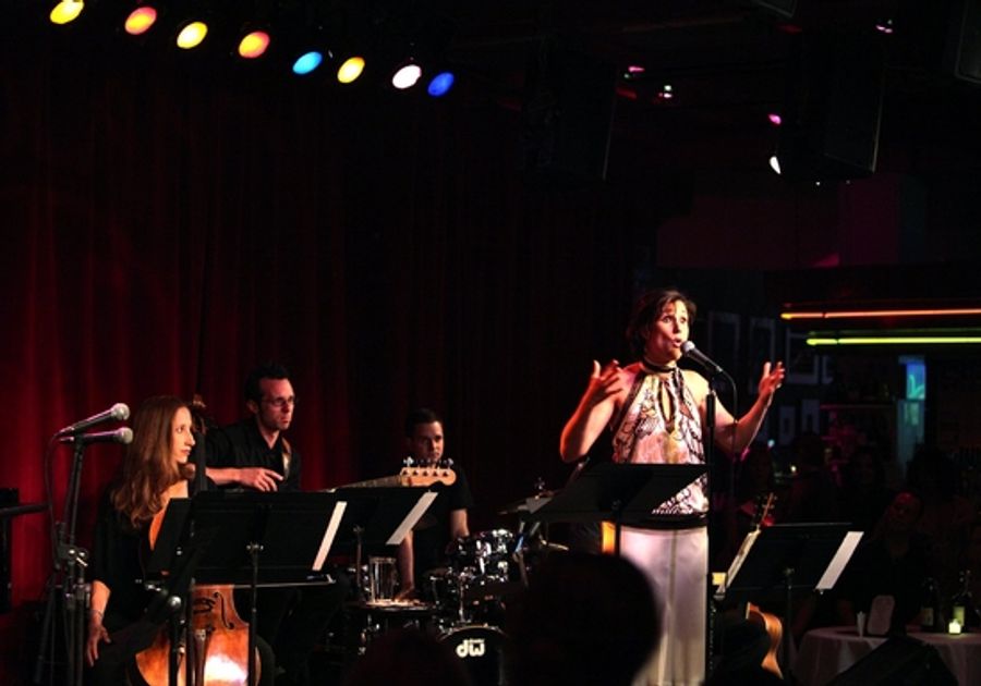 Photo Coverage: 9 TO 5's Stephanie J. Block Returns To Birdland To Celebrate Her CD 'This Place I Know' Image