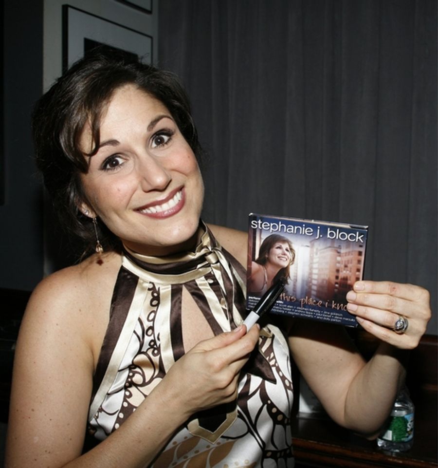 Photo Coverage: 9 TO 5's Stephanie J. Block Returns To Birdland To Celebrate Her CD 'This Place I Know' Image