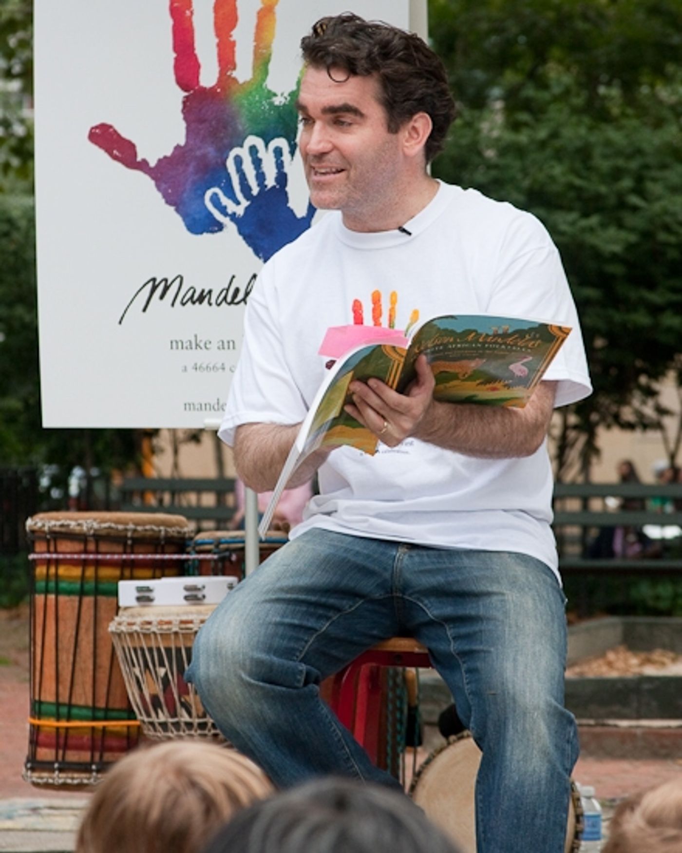 Photo Coverage: SHREK Star Brian d'Arcy James Visits 'MANDELA DAY' In Washington Square Park  Image