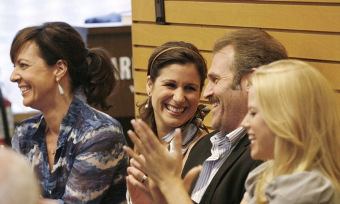 Photo Coverage: '9 To 5: THE MUSICAL' Celebrates At Barnes and Noble - The Performance!  Image