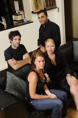 David Gregory (Mitchell), Ryan Haase (Alex), Brianna Carter (Ellen), Shannon Maddox ( Photo