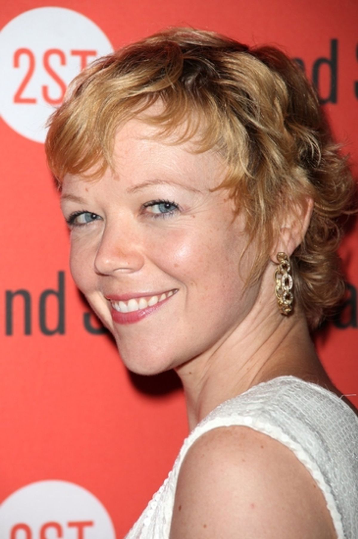 Emily Bergl at 