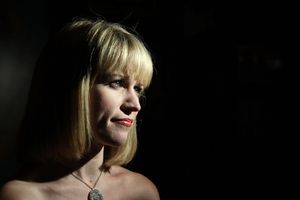 Lauren Kennedy Photo