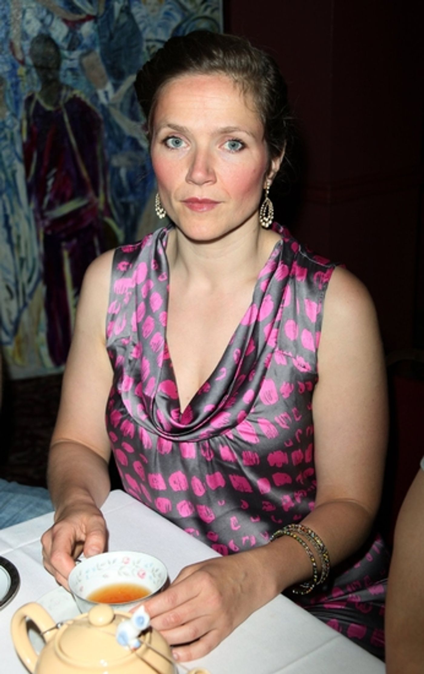 Photo Coverage: THE NORMAN CONQUESTS Bids Broadway Farewell With A 'Spot Of Tea' At Sardi's  Image