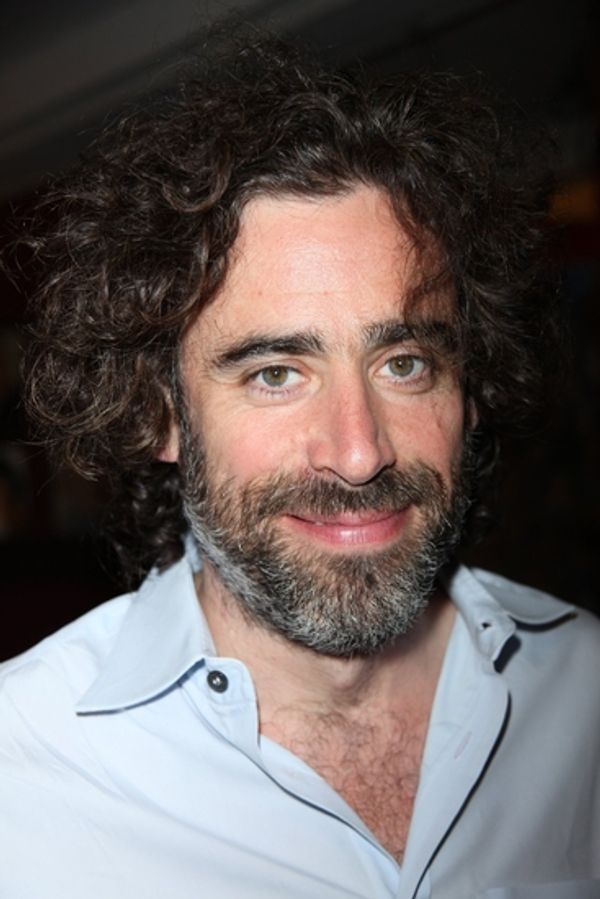 Stephen Mangan Photo