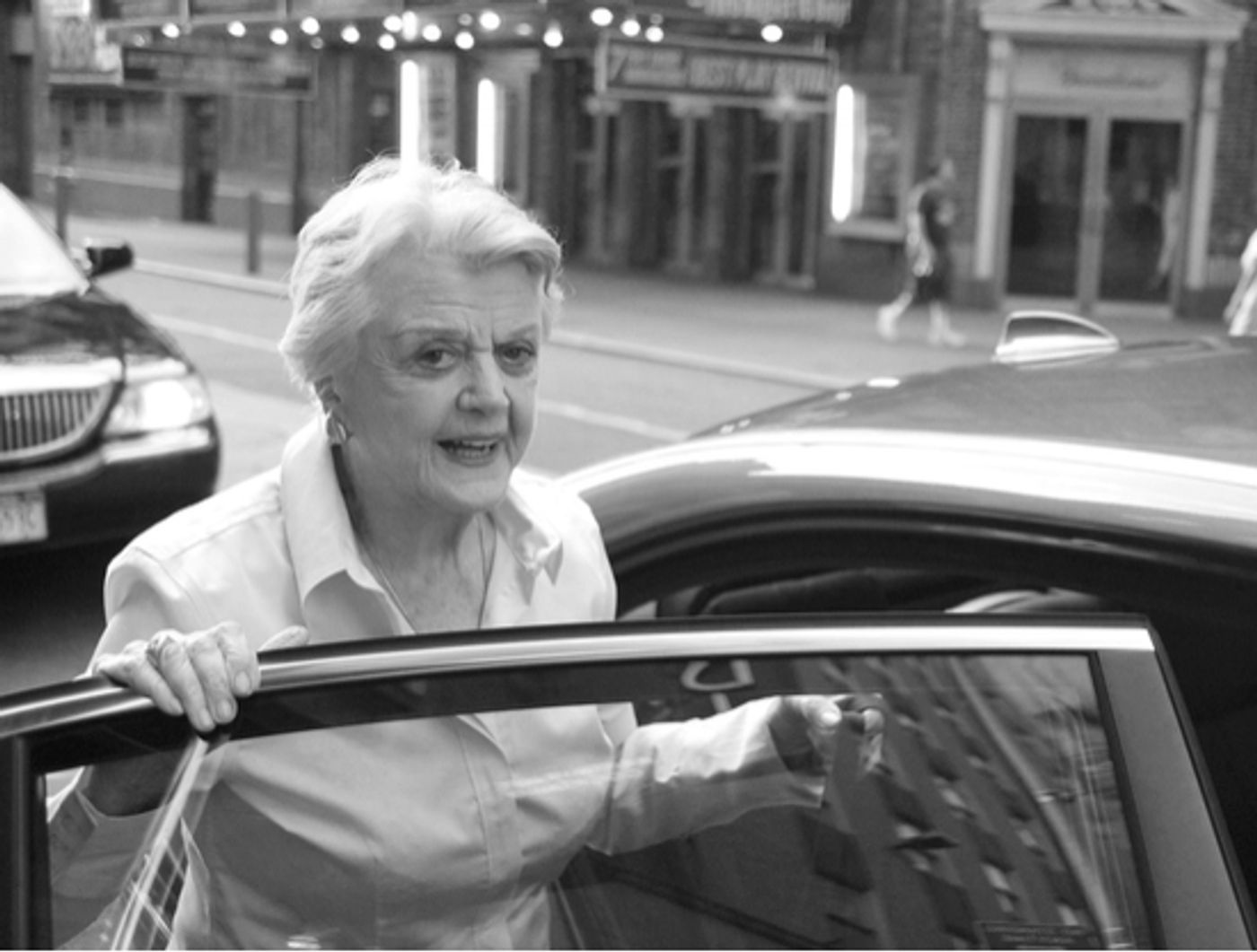 Photo Coverage: Angela Lansbury After Her Final 'BLITHE SPIRIT' Performance  Image