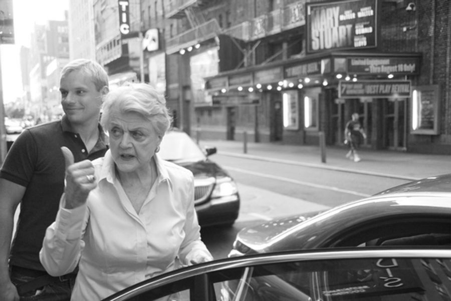Photo Coverage: Angela Lansbury After Her Final 'BLITHE SPIRIT' Performance  Image