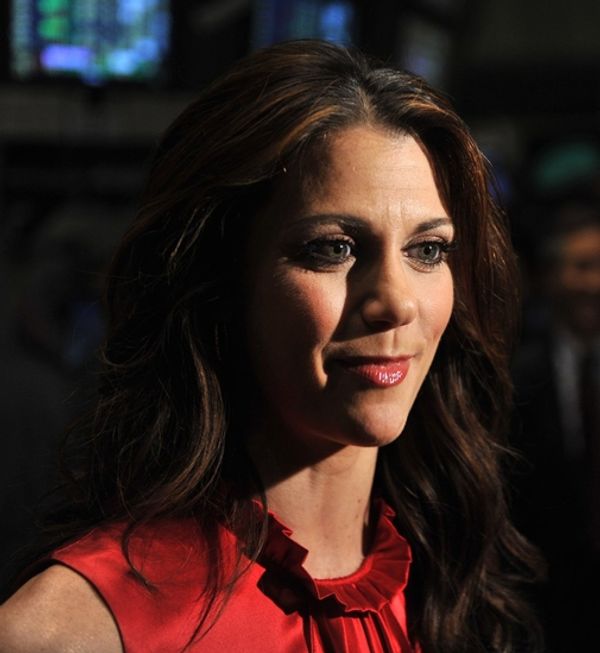 Samantha Harris Photo