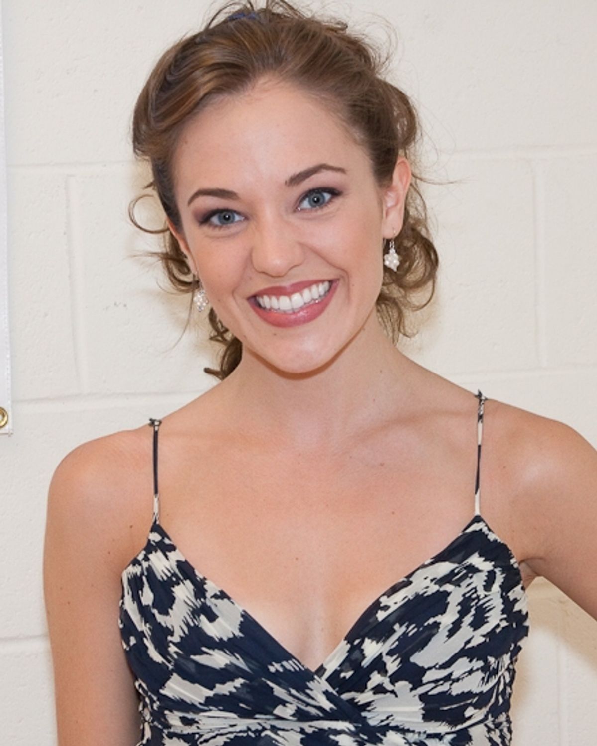 Laura Osnes at 