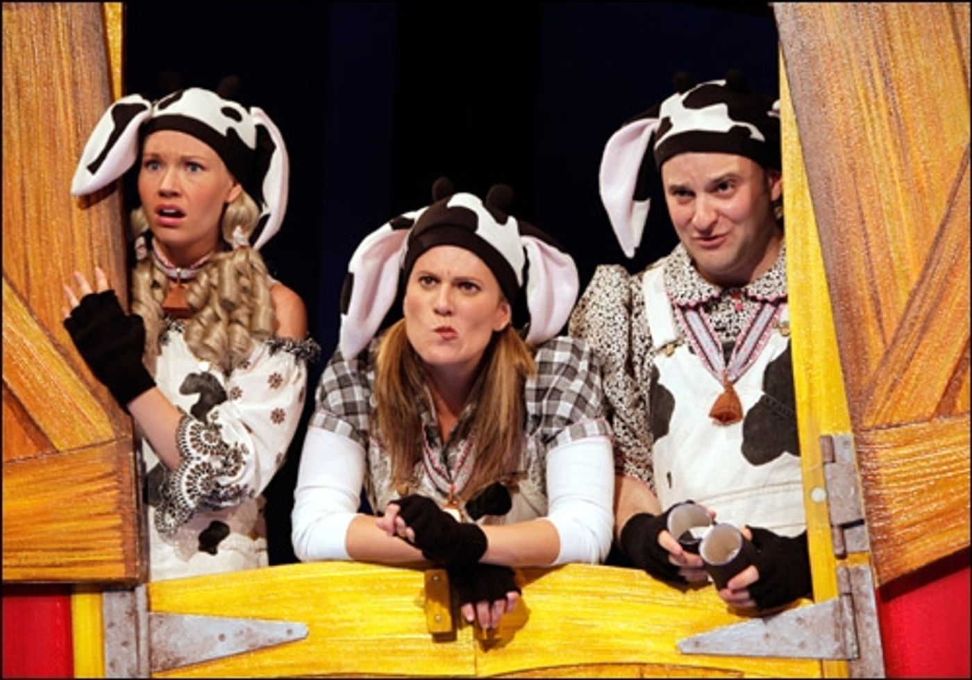 Photo Flash: CLICK, CLACK, MOO at Off-Broadway's Lucille Lortel Theatre Photo Flash: CLICK, CLACK, MOO at Off-Broadway's Lucille Lortel Theatre Image