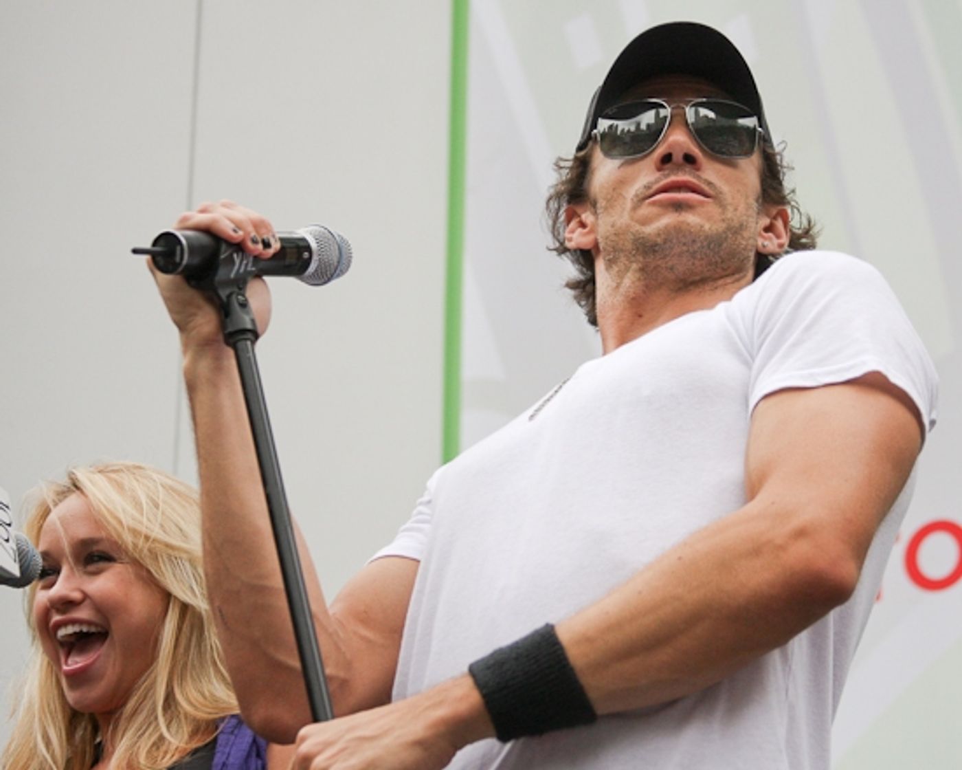 Photo Coverage: WICKED, 'ROCK', 'POPPINS' And VANITIES Perform At 'BROADWAY IN BRYANT PARK'  Image