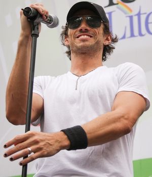 James Carpinello @ BroadwayWorld James Carpinello Photo