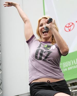 Laura Woyasz @ BroadwayWorld Laura Woyasz Photo