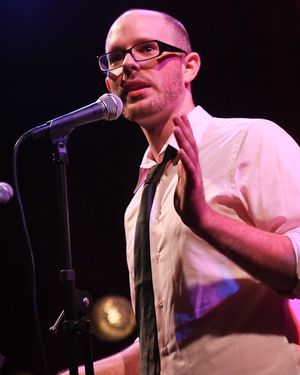 Ryan Scott Oliver Photo