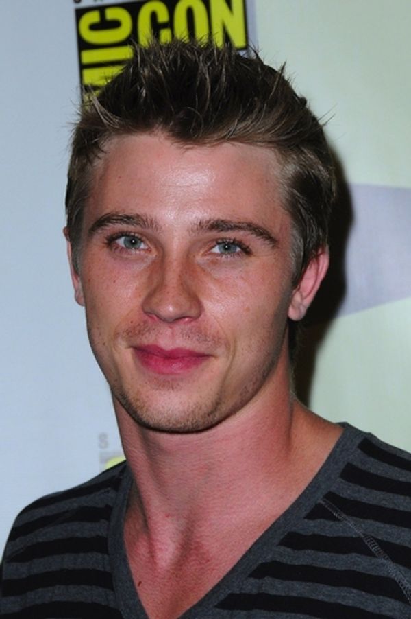 Garrett Hedlund Photo