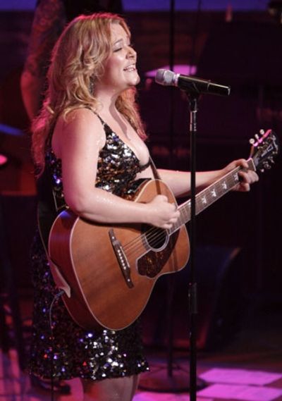 Audra Mae in "ME" - Ford Amphitheatre Photo
