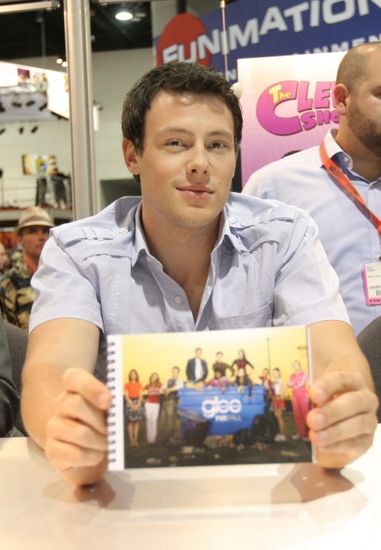 Photos: The Cast Of GLEE Meets The Fans At COMIC-CON — photo 1 of 6