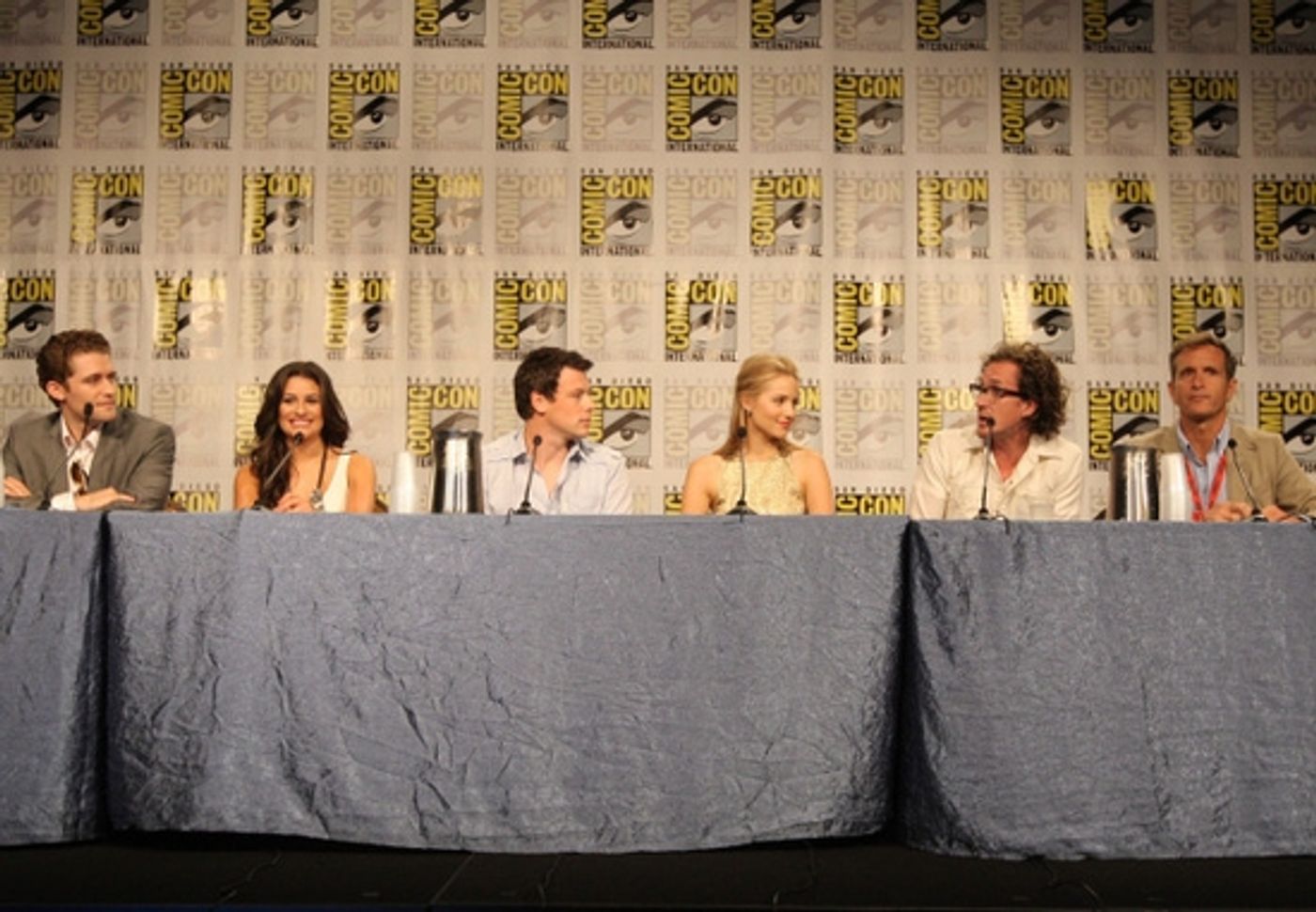 Photo Flash: The Cast Of GLEE Meets The Fans At COMIC-CON  Image