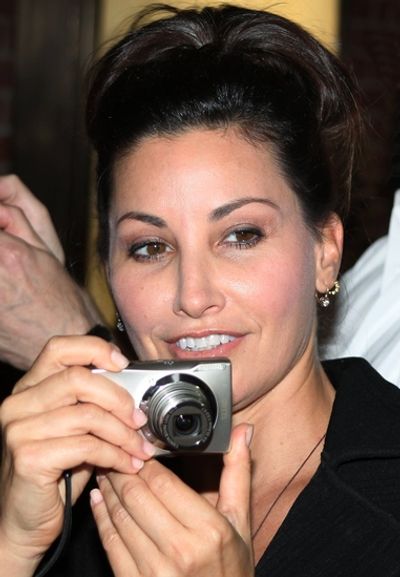 Gina Gershon Photo