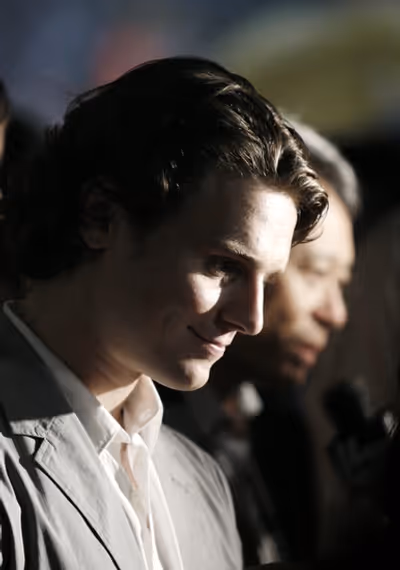 Jonathan Groff Photo